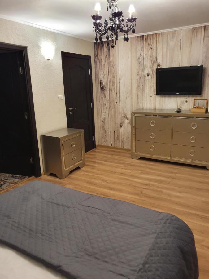 Hanu Lu Mos Opinca Deva Bagian luar foto
