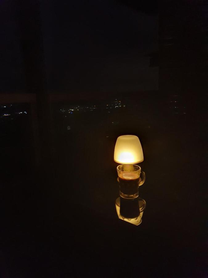 Hanu Lu Mos Opinca Deva Bagian luar foto