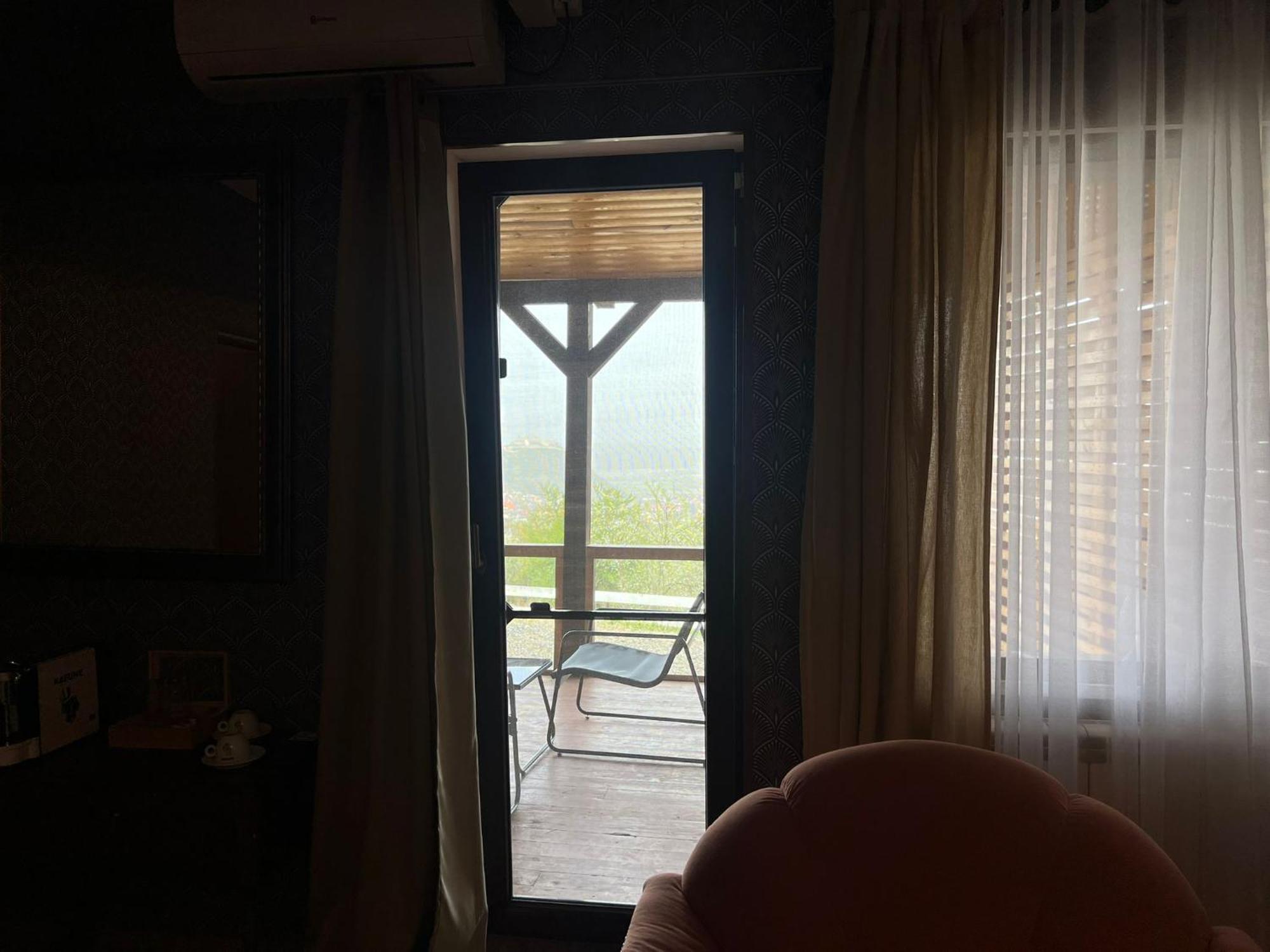 Hanu Lu Mos Opinca Deva Bagian luar foto